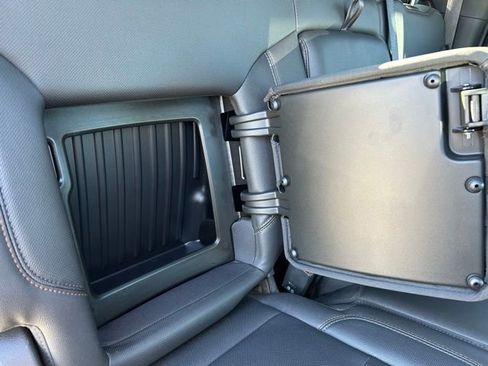 Used 2022 GMC Sierra 1500 AT4 w/ Technology Package image 49