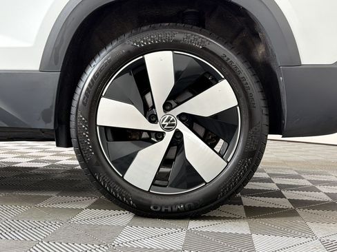 Used 2025 Volkswagen Taos S AWD/4WD image 11