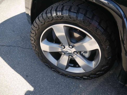 Used 2015 Jeep Grand Cherokee Overland w/ Advanced Technology Group RWD image 12