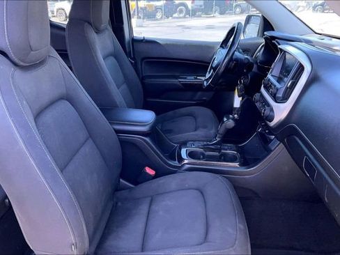 Used 2017 GMC Canyon SLE RWD image 7