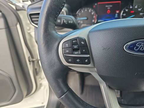 Used 2023 Ford Explorer XLT w/ Equipment Group 202A AWD/4WD image 24