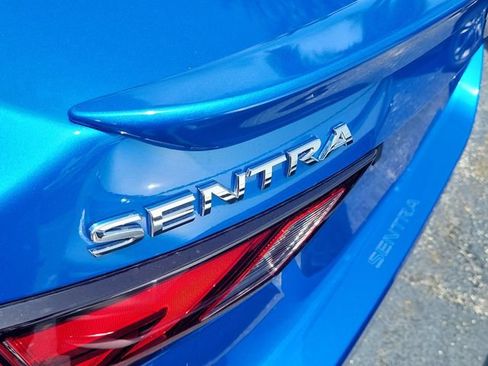 Used 2025 Nissan Sentra SR FWD image 5