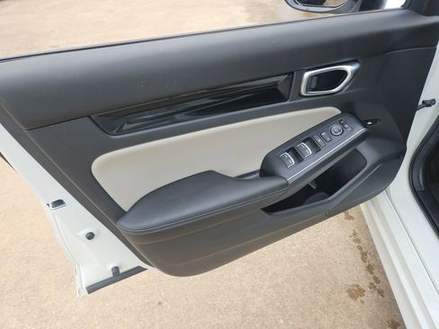 Certified 2024 Honda Civic Touring image 13