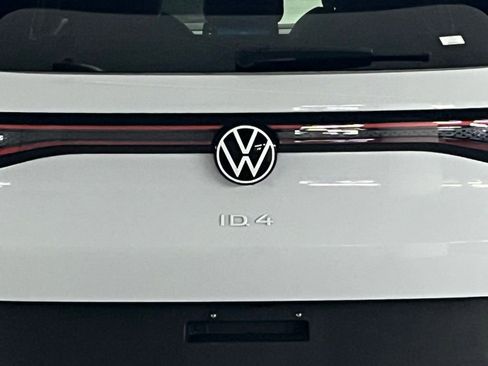 Used 2022 Volkswagen ID.4 Pro image 35