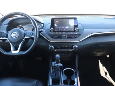 Used 2024 Nissan Altima 2.5 SR image 13
