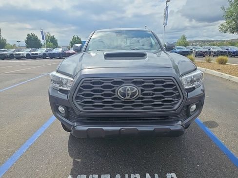 Used 2021 Toyota Tacoma TRD Sport w/ Technology Package RWD image 7