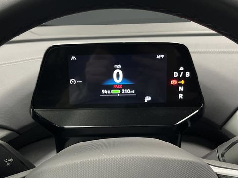 Used 2024 Volkswagen ID.4 Pro S image 18