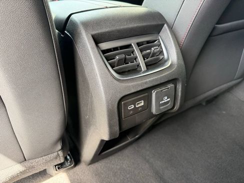 Used 2025 Chevrolet Blazer RS FWD image 30