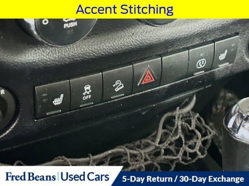 Used 2016 Jeep Wrangler Unlimited Rubicon image 22