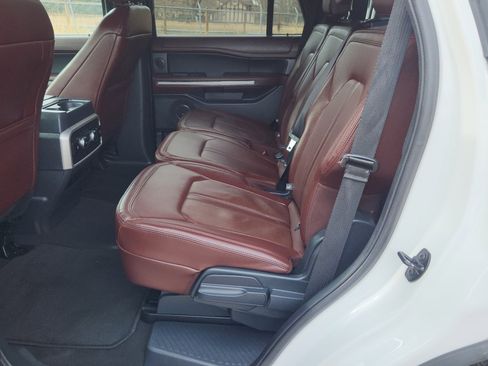 Certified 2024 Ford Expedition Limited image 27