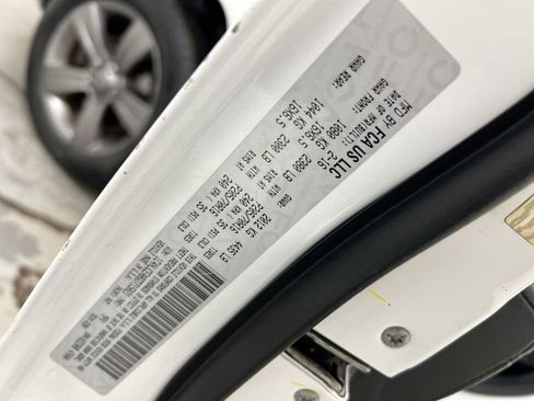 Used 2016 Jeep Compass Latitude image 25