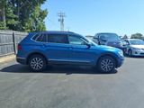 Used 2020 Volkswagen Tiguan SE image 2