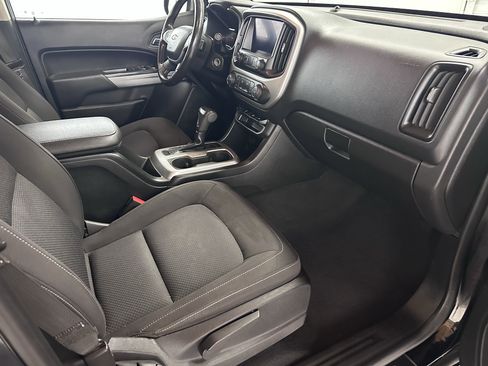 Used 2020 Chevrolet Colorado LT image 30