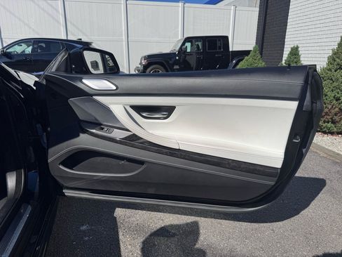 Used 2014 BMW 650i xDrive Convertible AWD/4WD image 29