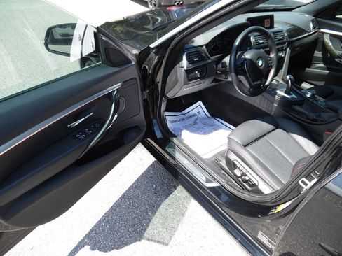 Used 2018 BMW 330i Gran Turismo xDrive AWD/4WD image 10