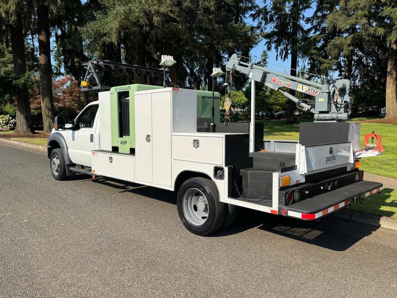 Used 2012 Ford F550 2WD Regular Cab Super Duty w/ Payload Upgrade Pkg image 11