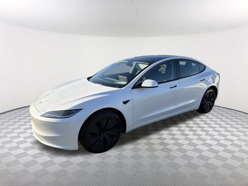 Used 2025 Tesla Model 3 Long Range image 3