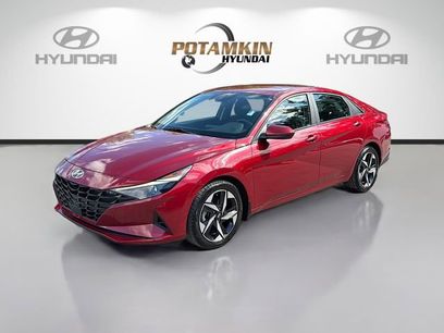 Used 2023 Hyundai Elantra SEL w/ Convenience Package