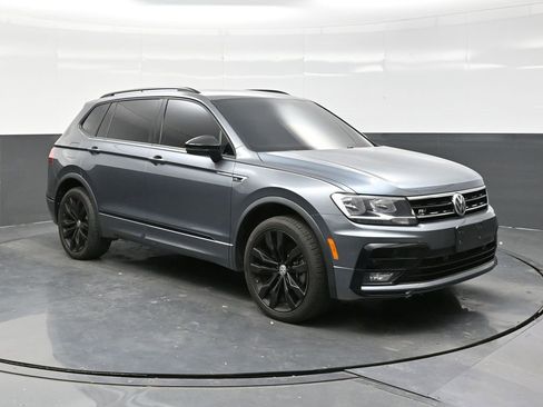 Used 2021 Volkswagen Tiguan SE R-Line image 1
