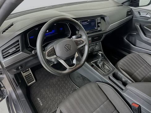 Used 2024 Volkswagen Jetta Sport FWD image 2