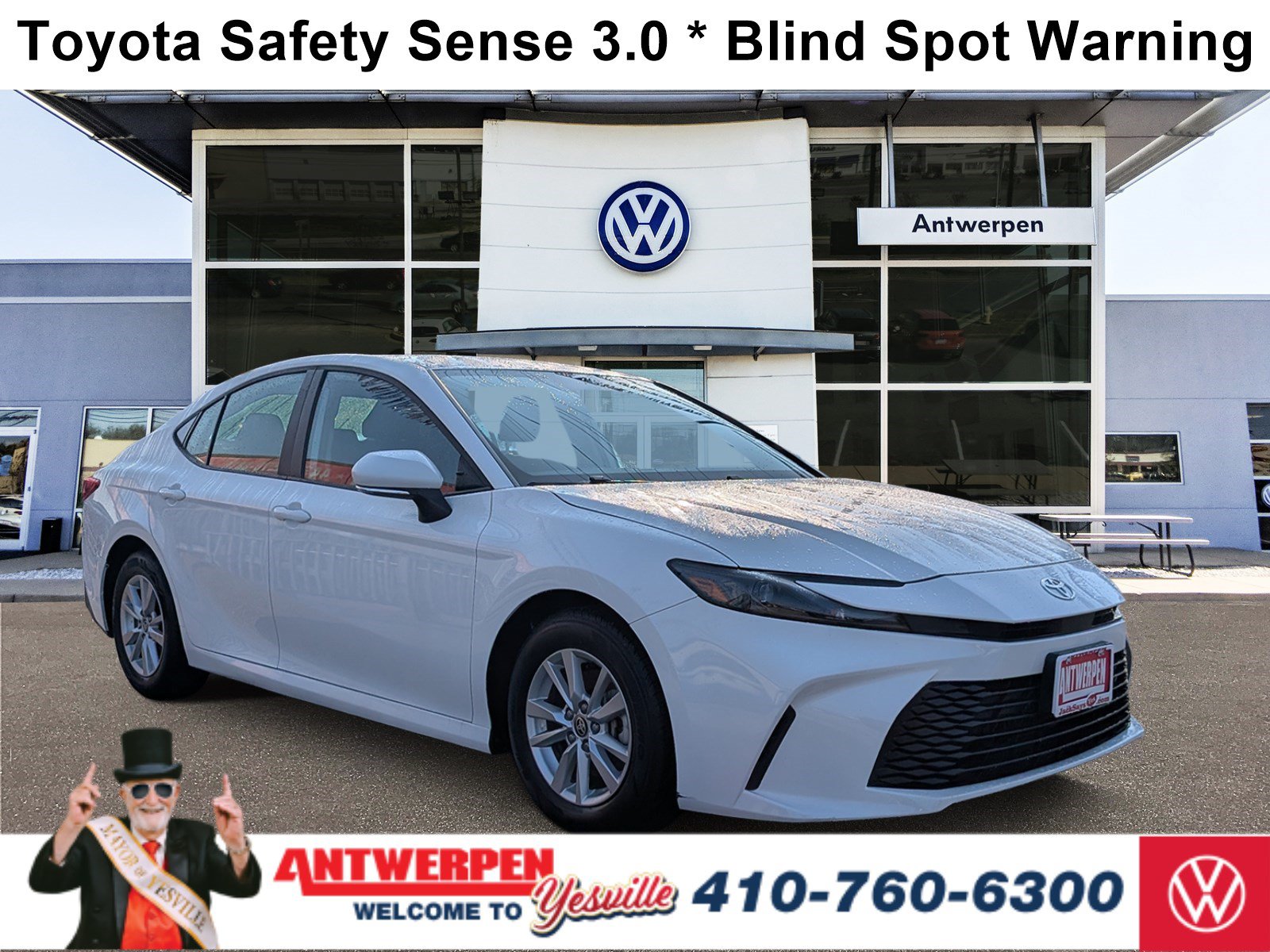 Used 2025 Toyota Camry LE FWD image 1
