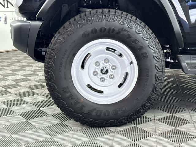 New 2026 Ford Bronco Heritage Edition AWD/4WD image 28