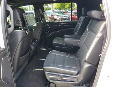 Used 2021 Cadillac Escalade ESV Sport image 12