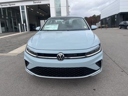 New 2026 Volkswagen Jetta SE FWD image 3