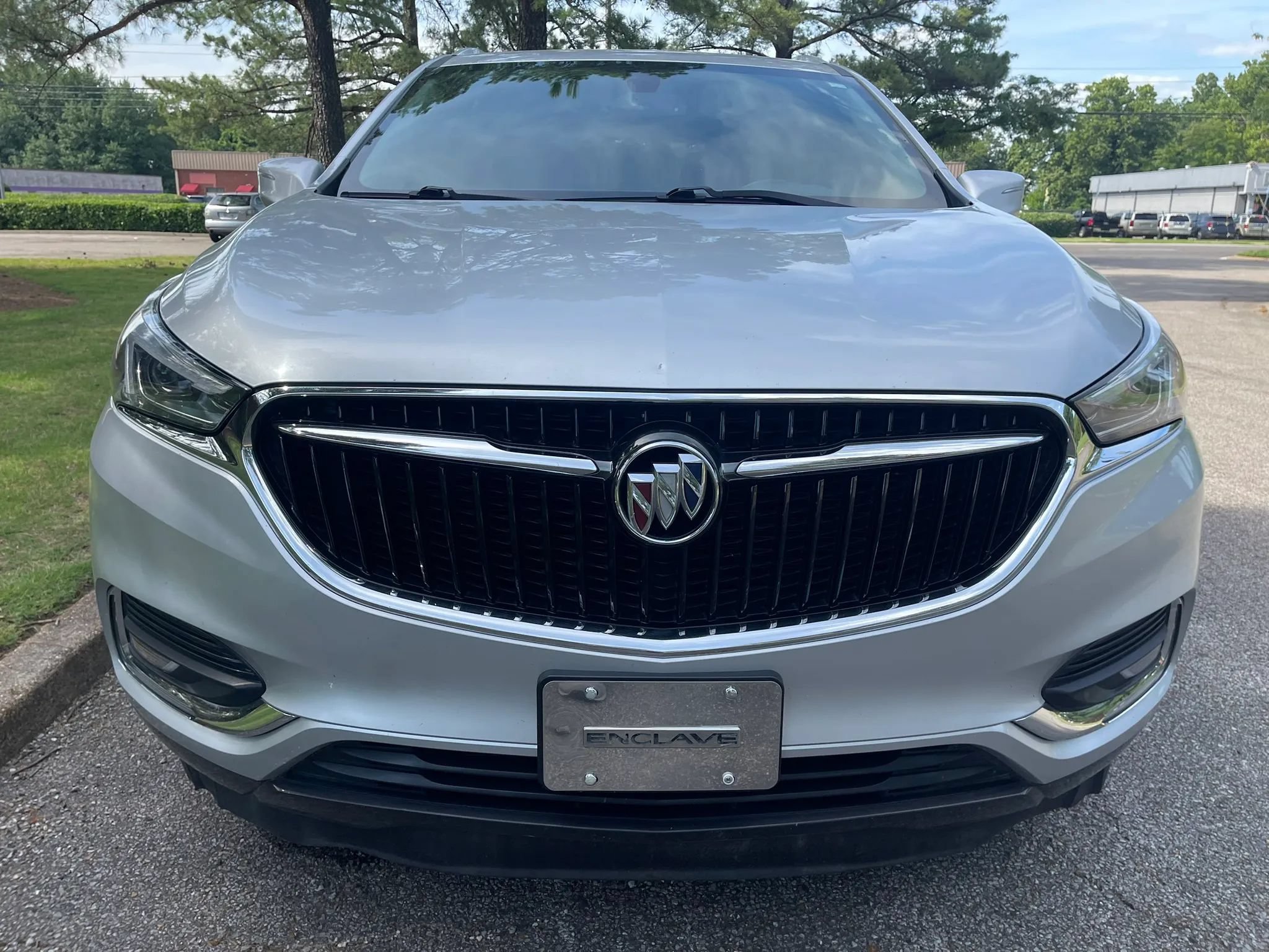 Used 2019 Buick Enclave Essence FWD image 8