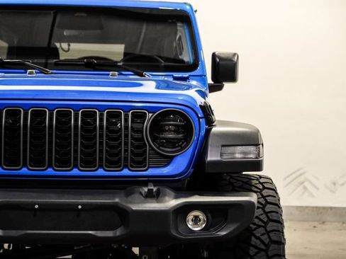 Used 2026 Jeep Wrangler Unlimited Sport AWD/4WD image 3