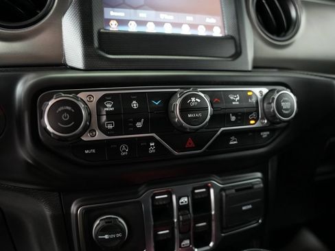 Used 2023 Jeep Gladiator Sport AWD/4WD image 23