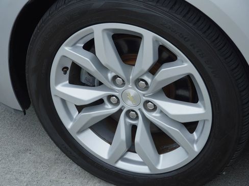 Used 2016 Chevrolet Impala LT image 37