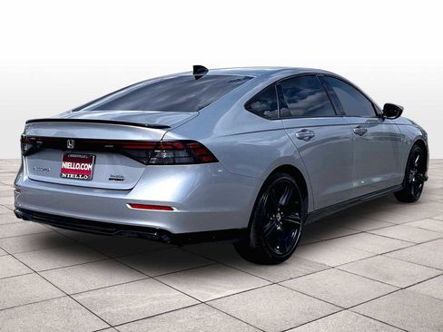 Used 2024 Honda Accord Sport image 15