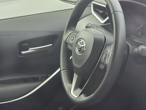 Used 2025 Toyota Corolla SE FWD image 15