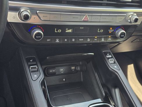 Used 2020 Kia Telluride EX w/ EX Premium Package FWD image 21