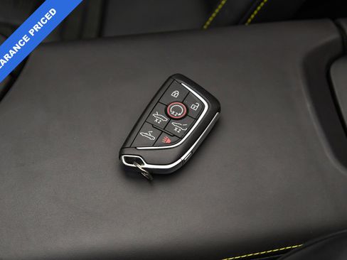 Used 2023 Chevrolet Corvette Stingray w/ Z51 Performance Package image 19