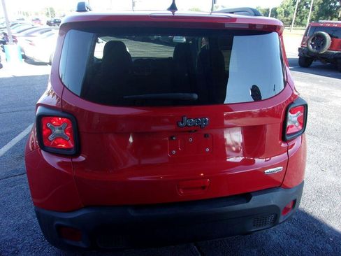 Used 2019 Jeep Renegade Latitude image 5