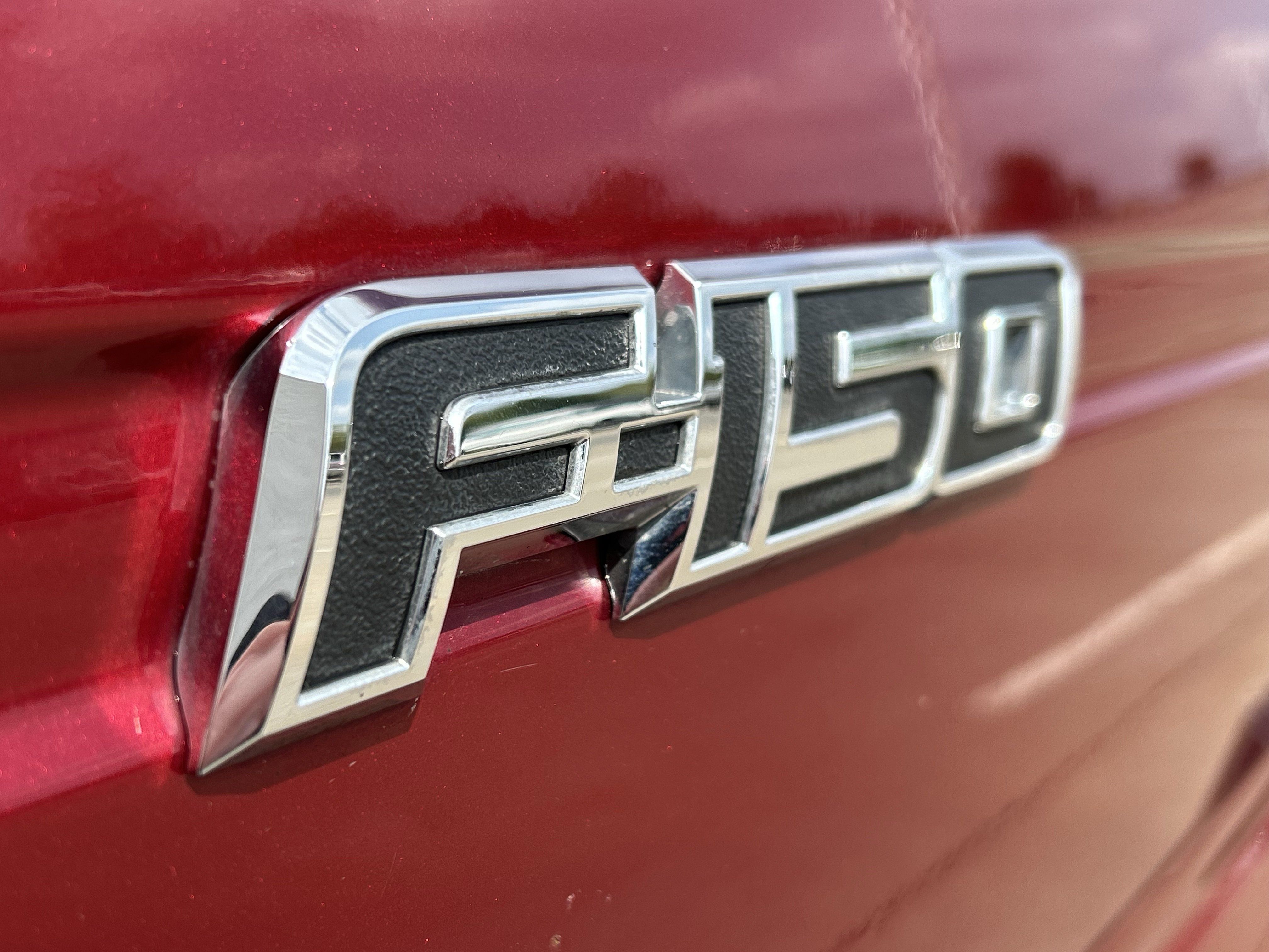 Used 2014 Ford F150 XLT w/ Equipment Group 302A Luxury AWD/4WD image 8