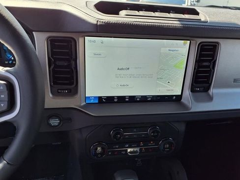 New 2026 Ford Bronco Outer Banks w/ Sasquatch Package image 13