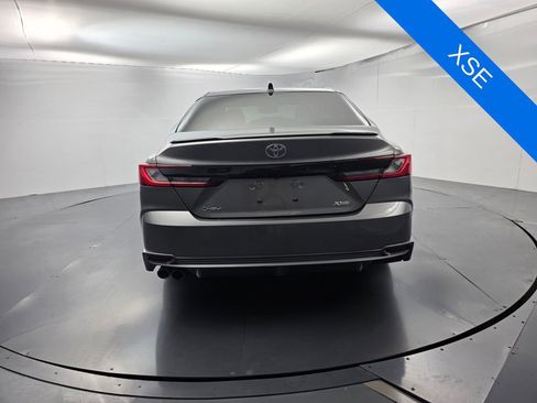 Used 2025 Toyota Camry XSE image 5