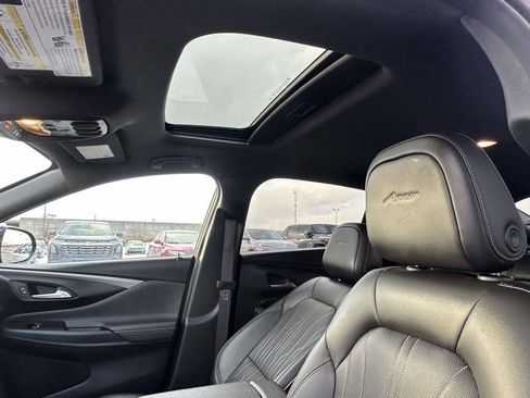 Certified 2024 Buick Envista Avenir image 21