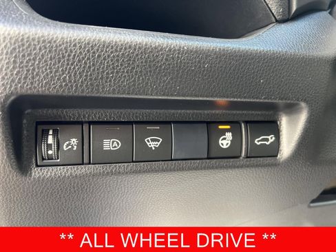 Used 2019 Toyota RAV4 XLE image 6