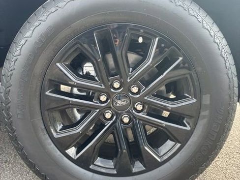 New 2026 Ford F150 Lariat w/ Equipment Group 501A Mid AWD/4WD image 9