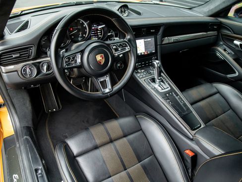 Certified 2018 Porsche 911 Turbo AWD/4WD image 5