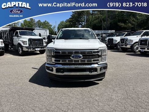 Used 2025 Ford F250 XLT AWD/4WD image 3