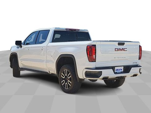 Certified 2025 GMC Sierra 1500 AT4 w/ AT4 Premium Package AWD/4WD image 6