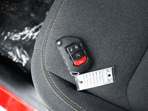 Used 2024 Jeep Wrangler Willys image 46