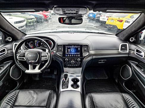 Used 2020 Jeep Grand Cherokee SRT image 35