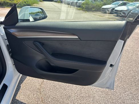 Used 2023 Tesla Model 3 Standard Range RWD image 14