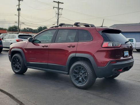 Used 2020 Jeep Cherokee Trailhawk w/ Comfort/Convenience Group AWD/4WD image 3